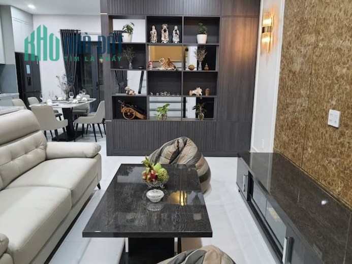 ++CHO THUÊ  VILLAS Ở KHU ĐÔ THỊ WEST LAKES GOLF - KHU DÂN CƯ TÂN MỸ - HUYỆN ĐỨC HÒA - LONG AN