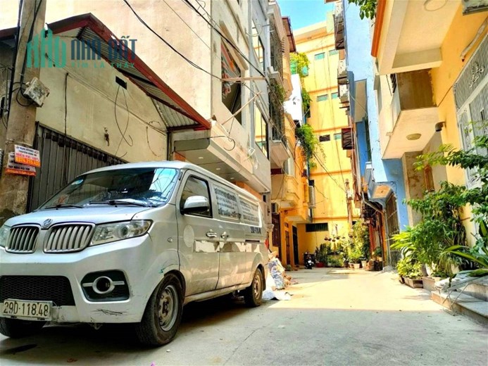 Bán nhà phố Đỗ Quang, Cầu Giấy, 50m2, 5 tầng, phân lô, ô tô tránh, 2 mặt thoáng, giá 13.8 tỷ