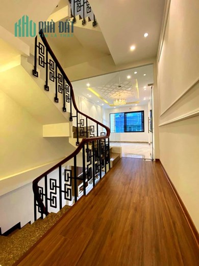 Bán nhà phố Đỗ Quang, Cầu Giấy, 50m2, 5 tầng, phân lô, ô tô tránh, 2 mặt thoáng, giá 13.8 tỷ