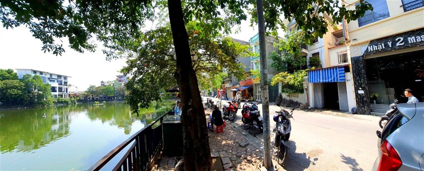 Bán nhà mặt phố BỒ ĐỀ, 55m2 x3 Tầng, kinh doanh, mặt hồ giá 10,2 tỷ
