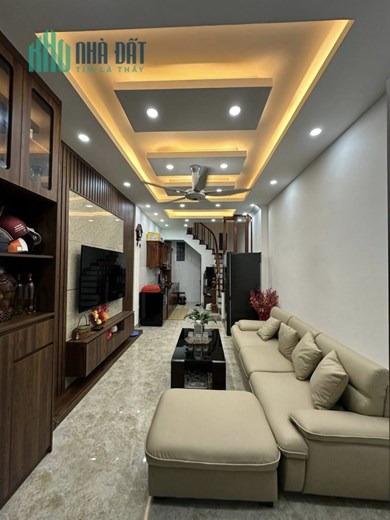 Bán nhà lô góc 3 mặt - Ô Tô gần - phố Lê Quang Đạo giá 3.3 tỷ.