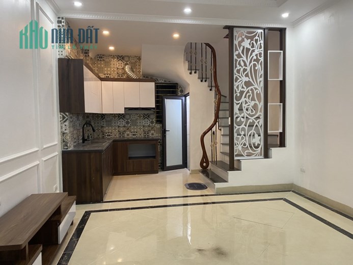 CHUYỂN CHỖ LÀM : Bán nhà Lạc Trung , 51m2 , 3,8 tỷ , nhà ở cực kỳ có LỘC