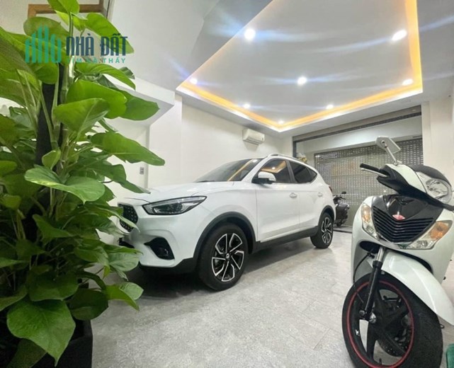 MẶT TIỀN SIÊU VIP - 4 TẦNG NGANG TO - KINH DOANH CỰC TỐT-LÂM VĂN BỀN Q7