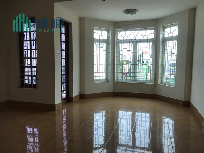 Cho thuê mặt bằng 175m2 cạnh KCN Đông Xuyên đường 30/4, tpvt