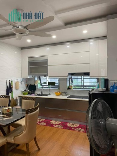 Bán nhà khu phân lô 193 Văn Cao, 58m 4 tầng đường 14m GIÁ chỉ 3.5 tỉ duy nhất