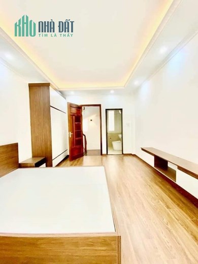 BÁN NHÀ MỚI ĐẸP 5 TẦNG CHỈ 30M RA ÔTÔ RA MẶT PHỐ DT: 35M MT:4.2M 3 NGỦ RỘNG THOÁNG - GIÁ: 4x TỶ CÓ