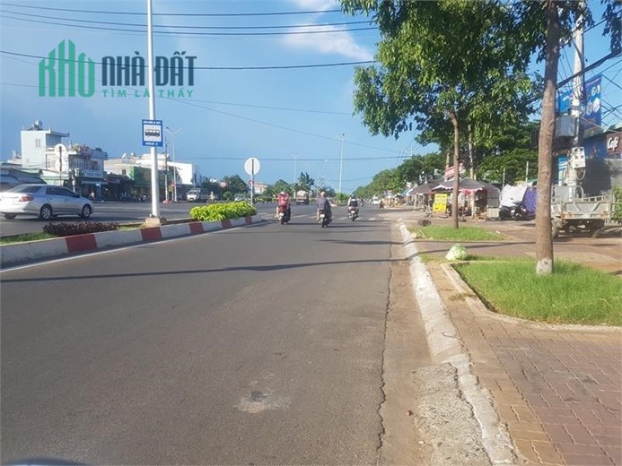 Cho thuê mặt bằng ngang 10x10m đường Bình Giã P10, TPVT