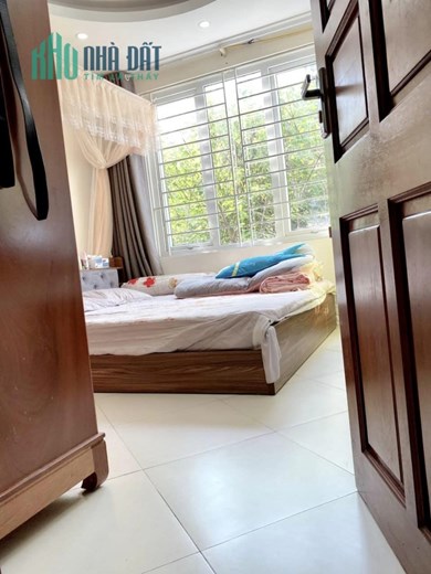 Bán Nhà Mặt đường Giải Phóng, Hoàng mai 55m2*3 Tầng mặt tiền rất rộng 12 Tỷ