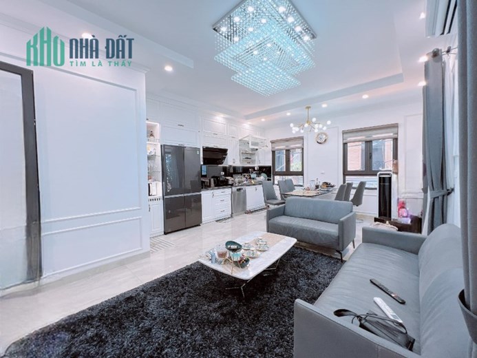 ⚜️ Bán nhà Mặt Phố Kim Hoa, Đống Đa, 50 5 Tầng Thang máy, MT 5.2, Chỉ 13.2 Tỷ ⚜️