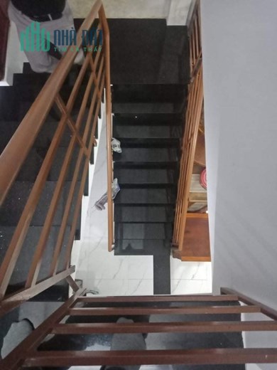 Bán nhà 2 tầng BTCT 2PN, Lê Thị Bạch Cát, Quận 11, 34m2, chỉ 2.95 tỷ TL