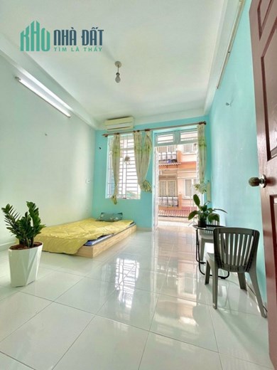 Bán Nhà Đường Kênh Tân Hóa, P. Hòa Thạnh, Q. Tân Phú, 7.6x12x 3 Tầng, 11 PCT, Cạnh Mặt Tiền, Chỉ