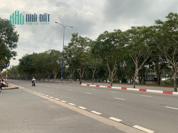 Siêu Phẩm Nhà đang cho thuê 2 TỶ/NĂM. Do cần tiền nên chủ bán gấp, DT 600m2 giá 32 tỷ