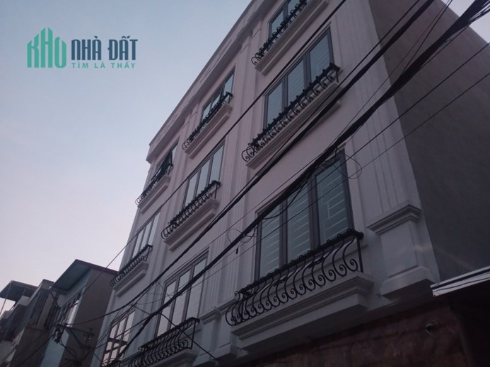 Bán nhà gần bến xe Yên Nghĩa, Hà Đông, 32m2, 4 tầng, ô tô giá 2.3 tỷ