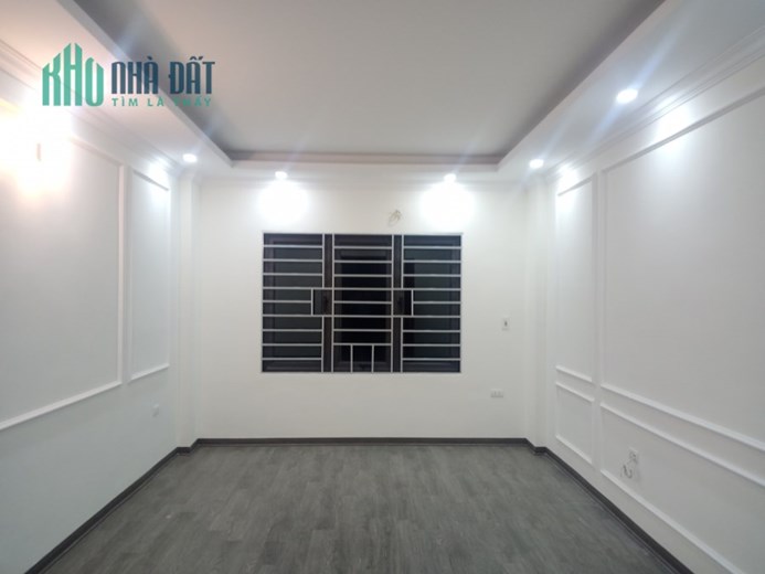 Bán nhà gần bến xe Yên Nghĩa, Hà Đông, 32m2, 4 tầng, ô tô giá 2.3 tỷ