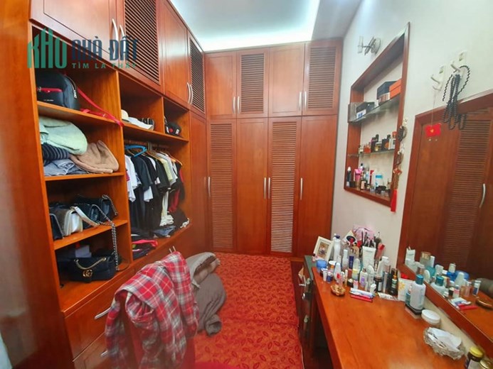 Bán nhà 79m2 phố Hoàng Hoa Thám, Tây Hồ Lô góc 15 phòng ngủ Dòng tiền 1tỷ/năm 10.4 Tỷ