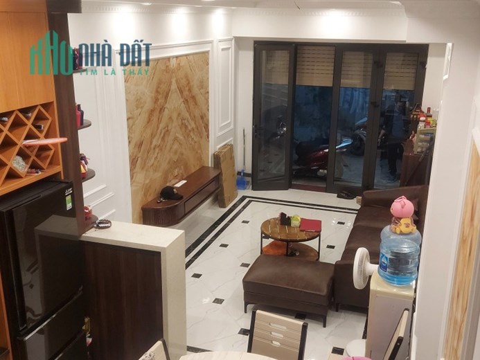 Bán nhà Nguyễn Văn Linh ,Long Biên 5 tầng ,ngõ oto ,nhà đẹp full nội thất giá nhỉnh 3 tỷ