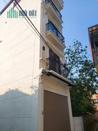 Bán nhà Nguyễn Văn Linh ,Long Biên 5 tầng ,ngõ oto ,nhà đẹp full nội thất giá nhỉnh 3 tỷ