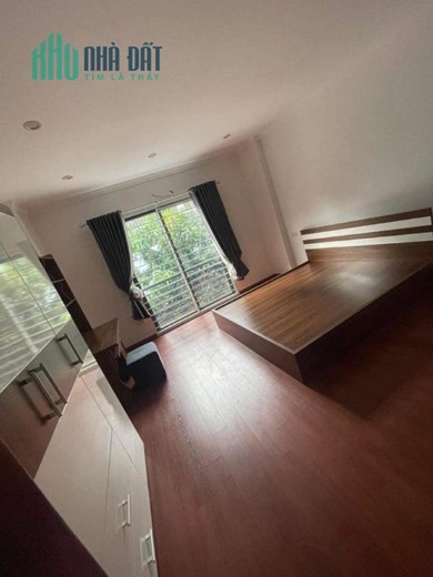 Bán ngôi nhà 77m2 phố Hoàng Hoa Thám, Tây Hồ Lô góc 15 ngủ Dòng tiền khủng 10.2 Tỷ