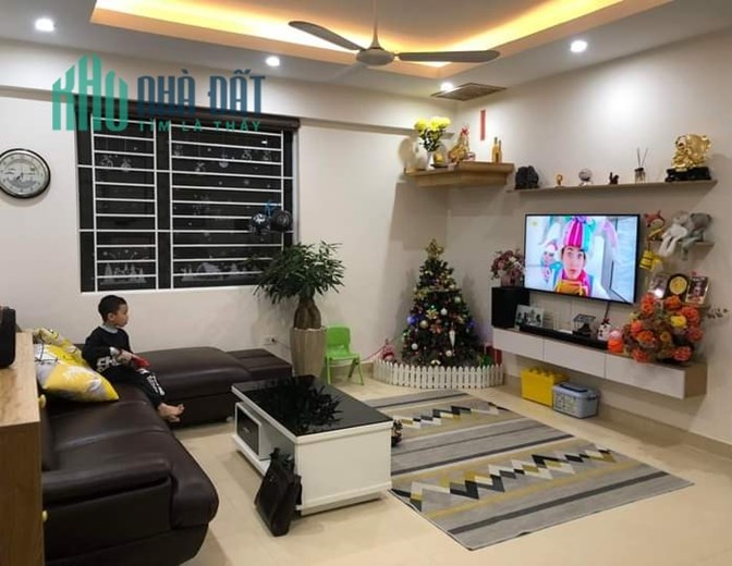 Nhà đẹp Cổ Nhuế 45,2m2 lô góc, ngõ rộng nông 5 PN, 5 tầng 3.5 tỷ