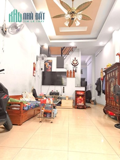 Gấp bán. Nhà 2 tầng 3PN, 67m2 HXH sát Lê Văn Việt. Giá thương lượng