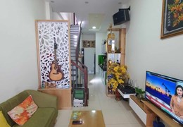 Nhà sau lưng mặt tiền 1 căn, đường Nguyễn Hữu Thọ, Hải Châu, 3 tỷ hơn xíu
