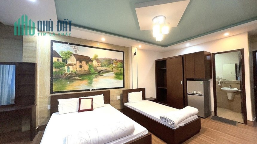 Bán nhà MT Nguyễn Cửu Vân, ngang khủng 8m. 5 tầng BTCT, dòng tiền 120tr/th