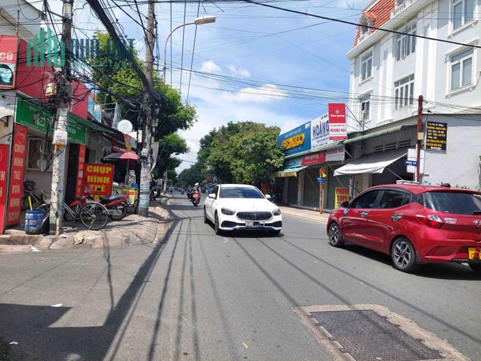 Bán Nhà Linh Xuân, Thủ Đức 195m2, Chỉ 30tr.m2,  HXT, SHR, Ko Quy Hoạch, Giá Đầu Tư