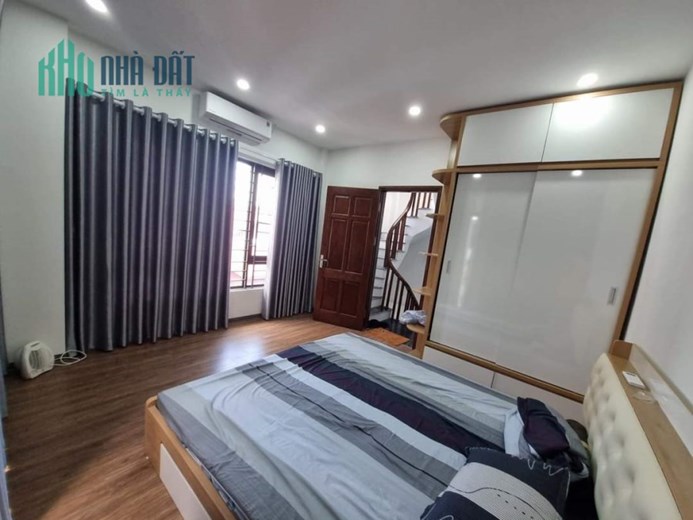 NHÀ ĐẸP KIM NGƯU, 2 THOÁNG TRƯỚC SAU, DIỆN TÍCH RỘNG, Ở SƯỚNG 65m, NHỈNH 4 TỶ 0901753139