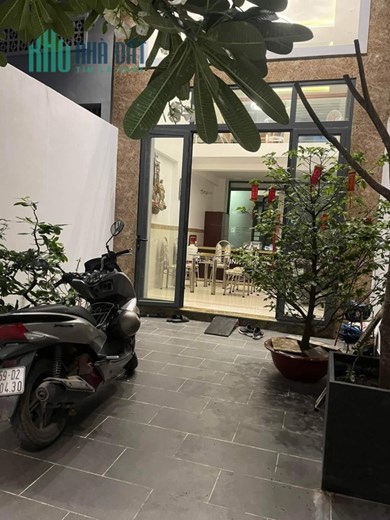 HƯƠNG LỘ 2 - BTĐA - BÌNH TÂN - 80M2 - 5 TẦNG MỚI CỨNG - ĐƯỜNG NHỰA 10M - CHỈ 5,9 TỶ