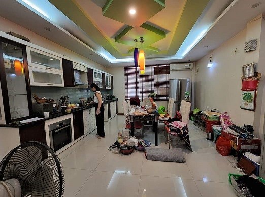NHÀ ĐẸP PHỐ YÊN HÒA – CHỦ TỰ XÂY, MẶT NGÕ THẲNG TẮP – GẦN PHỐ, DÂN TRÍ CAO – 4T x 50m2, 5.98 TỶ