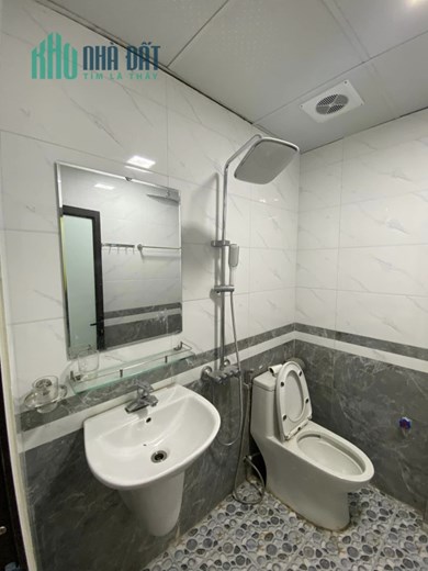 BÁN NHÀ MỚI XÂY QUẬN HÀ ĐÔNG NGÕ 217 TRẦN PHÚ TRẢI NHỰA NÔNG THẲNG TẮP GẦN PHỐ - SỔ VUÔNG ĐẸP TIỆN