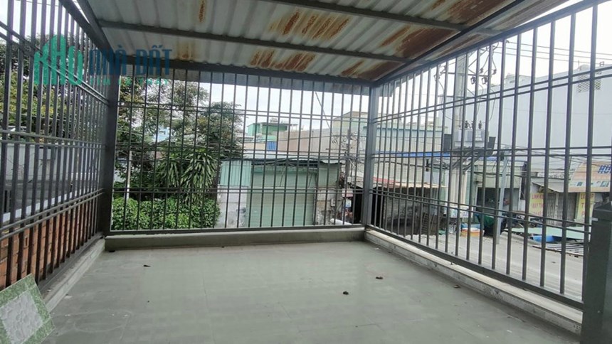 Bán nhà MT PHƯỜNG Hiệp Thành QUẬN 12, dài 12.7, Đ.6m, giá giảm còn 3.3 tỷ