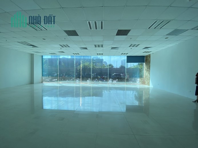 Cho thuê văn phòng chuyên nghiệp 105m2 – 500m2 tòa Star Tower, Dương Đình Nghệ, Cầu Giấy