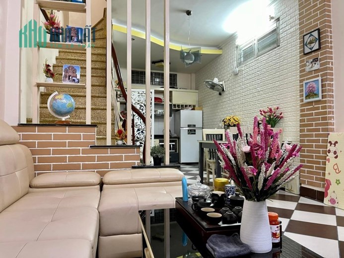 Nhà đẹp phố Khương Đình Thanh Xuân ngõ thoáng sáng 40m2 4 tầng 4,05 tỷ