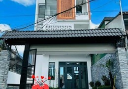 Bán khách sạn 2 mặt tiền đường nhựa – P4 – TP Đà Lạt