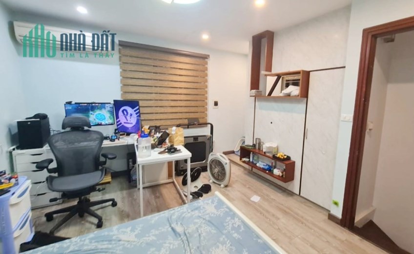 Bán nhà Phương Mai 30m Ô tô đỗ cửa 2 thoáng Full tiện ích Ở sướng Giá tốt
