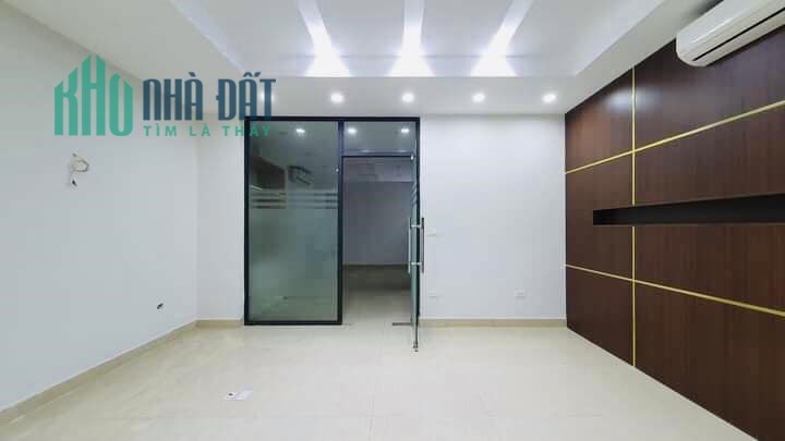 Bán nhà mặt phố Trung Kính 64 m chỉ 31 tỷ , mặt tiền to. giá cực tốt thời điểm này, cho thuê hay