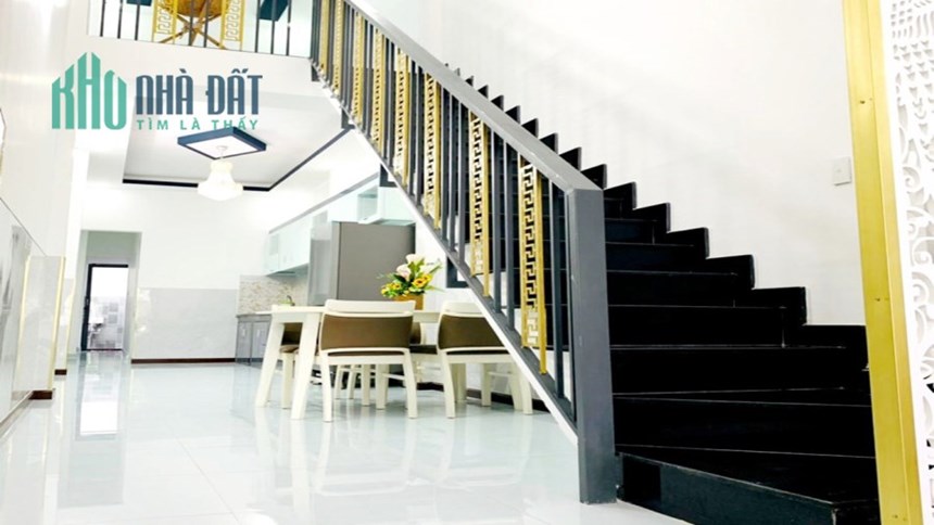 Bán nhà MT phường Hiệp Thành quận 12, dài 25m, Đường 6m, giá giảm còn 3.15 tỷ