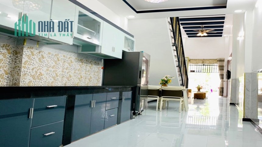 Bán nhà MT phường Hiệp Thành quận 12, dài 25m, Đường 6m, giá giảm còn 3.15 tỷ