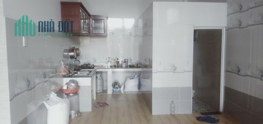 Bán kho mặt tiền 637 An Hạ, 705m2 sẵn nhà ở, điện 3 pha, nước máy chỉ 12.5 tỷ. Lh:0779909909