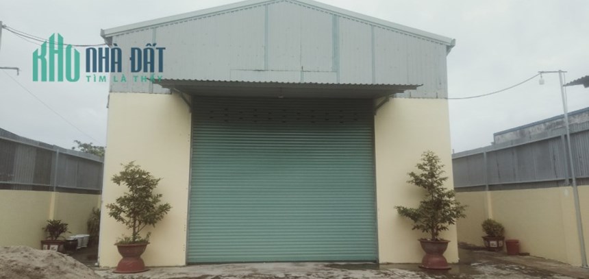 Bán kho mặt tiền 637 An Hạ, 705m2 sẵn nhà ở, điện 3 pha, nước máy chỉ 12.5 tỷ. Lh:0779909909