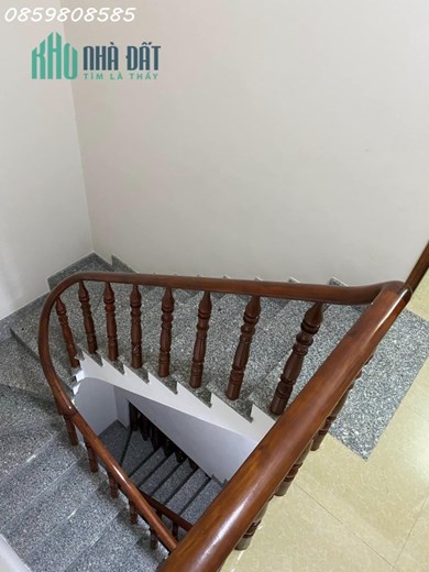 NHÀ MỚI ĐẸP, DIỆN TÍCH SÀN 53M2, 3 TẦNG, HẺM XE HƠI, NẰM NGAY QUỐC LỘ 13, GIÁ 5,3 TỶ