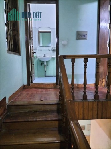 Bán nhà Hào Nam 43m2 4 tầng, 2 thoáng, gần oto, chỉ 3,9 tỷ