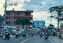 Bán lô góc 2 mặt tiền đường Nguyễn Văn Tăng,Tp Thủ Đức gần Vinhome Q9 DT 264 ngang 10m