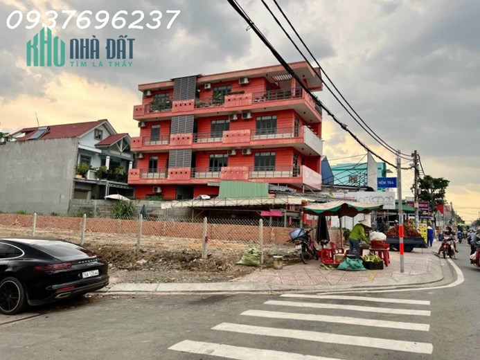 Bán 2 lô góc 2 mặt tiền ngang 10m Nguyễn Văn Tăng giáp VinHomes quận 9  tiện kinh doanh mọi ngành