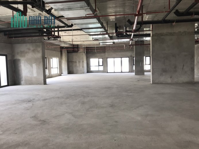 Cho thuê văn phòng, mb nhà sách, thời trang quận Cầu Giấy, free ngoài giờ, treo quảng cáo