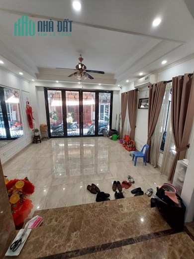 BÁN NHÀ TẶNG CÁ KOI - Siêu Phẩm lô góc 40m2x5T mặt phố Kim Hoa, Đống Đa hơn 12 Tỷ.