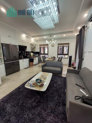 BÁN NHÀ TẶNG CÁ KOI - Siêu Phẩm lô góc 40m2x5T mặt phố Kim Hoa, Đống Đa hơn 12 Tỷ.