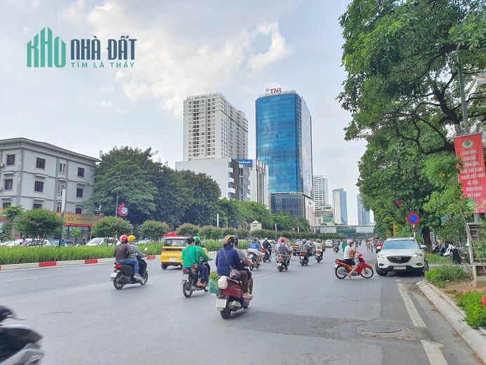 PHÁO ĐÀI LÁNG - NHÀ ĐẸP 30M2 X 5 TẦNG - VUÔNG ĐẸP - MT3.5M - NHỈNH 5 TỶ - Ở SƯỚNG