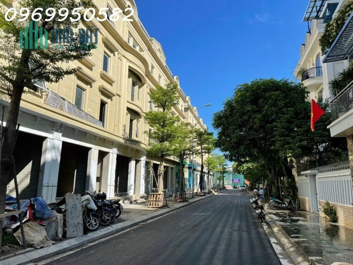 Bán liền kề trung tâm Thanh Xuân, 21 tỷ có thương lượng, diện tích 93m2